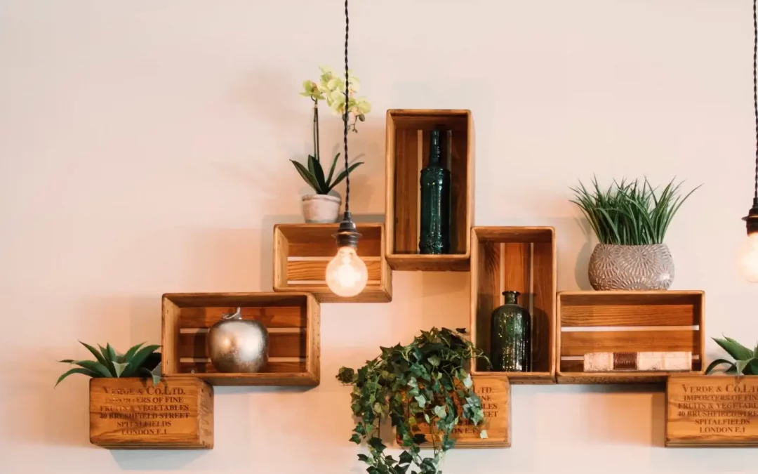 Aprovecha al máximo el espacio de tu hogar con repisas prácticas y decorativas.